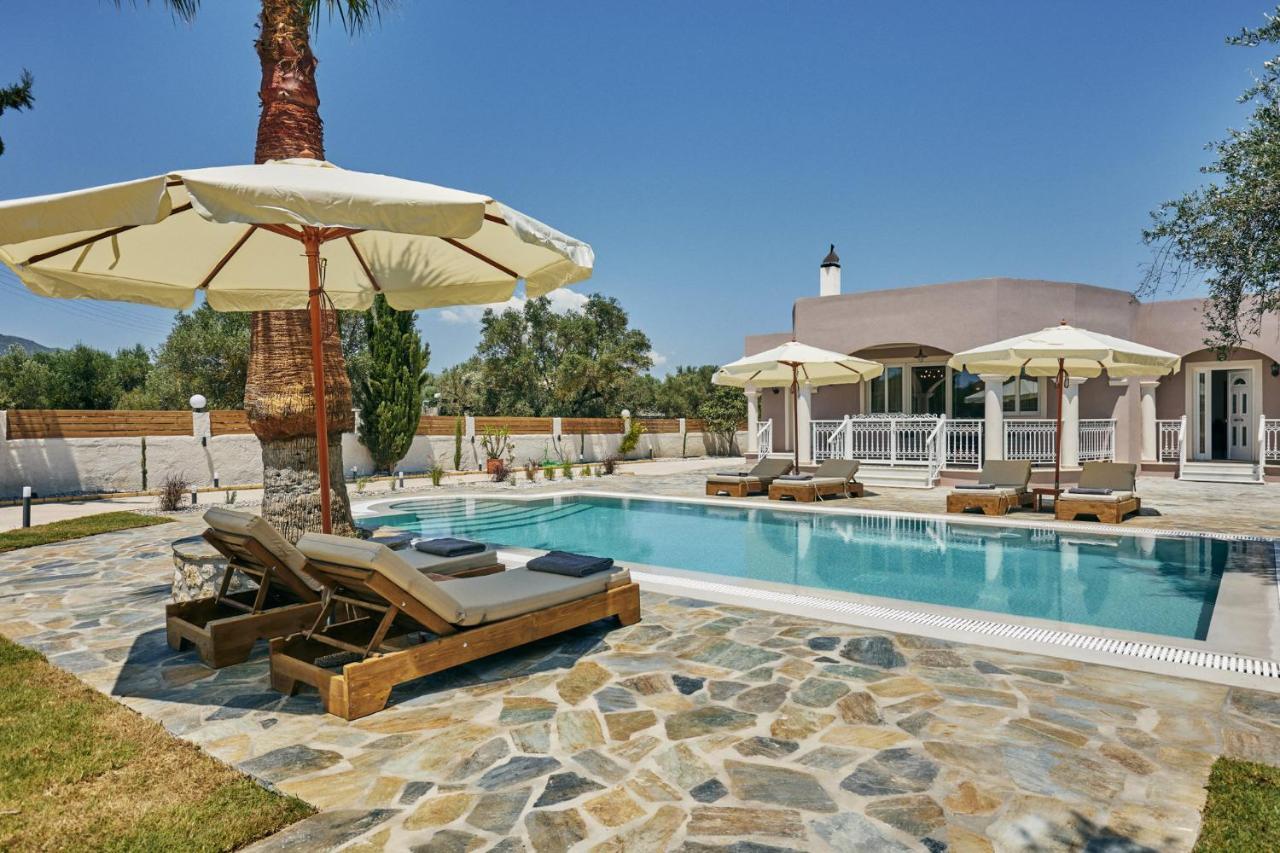 Lagini Villa Laganas