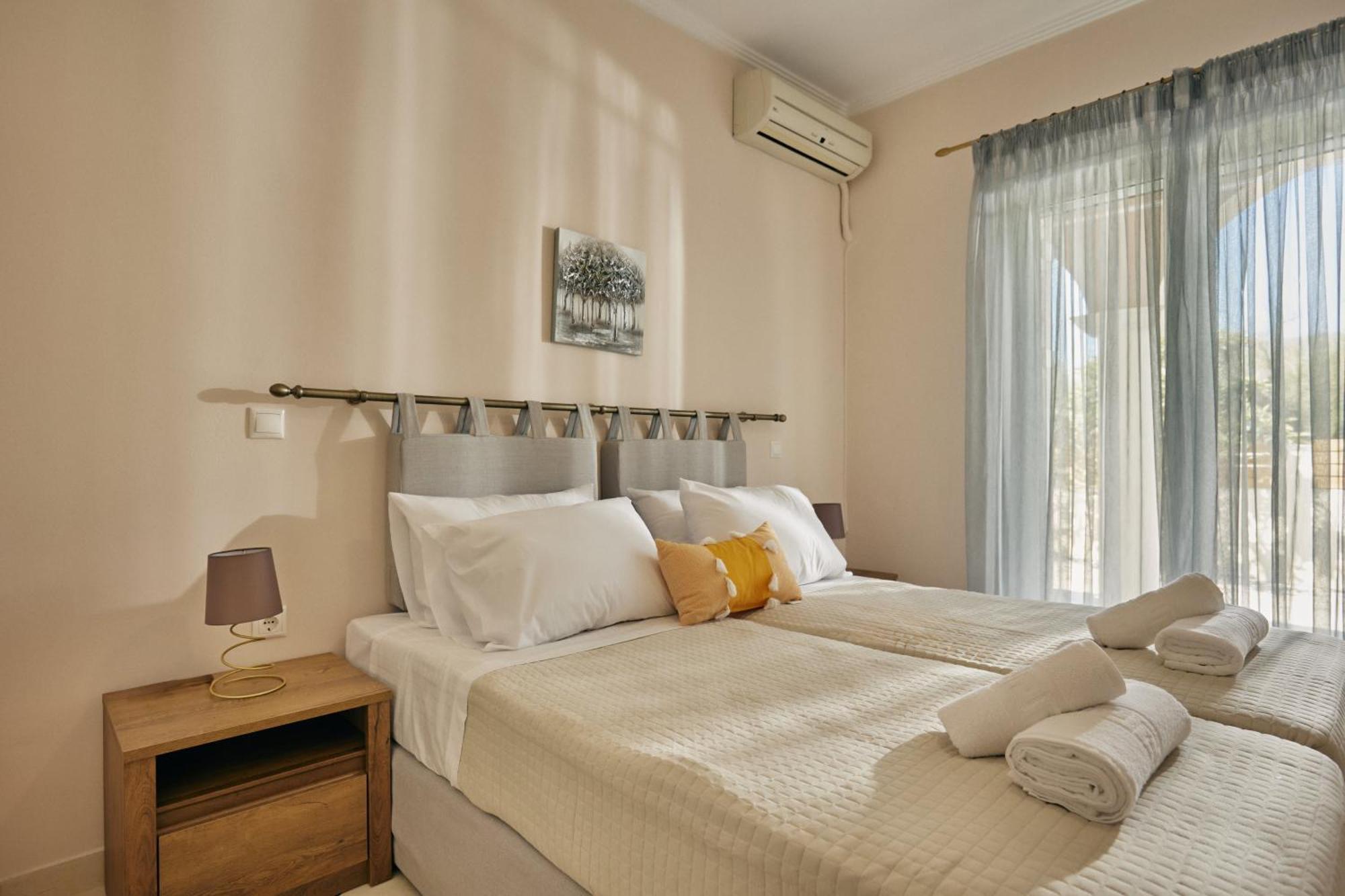 Lagini Villa Laganas