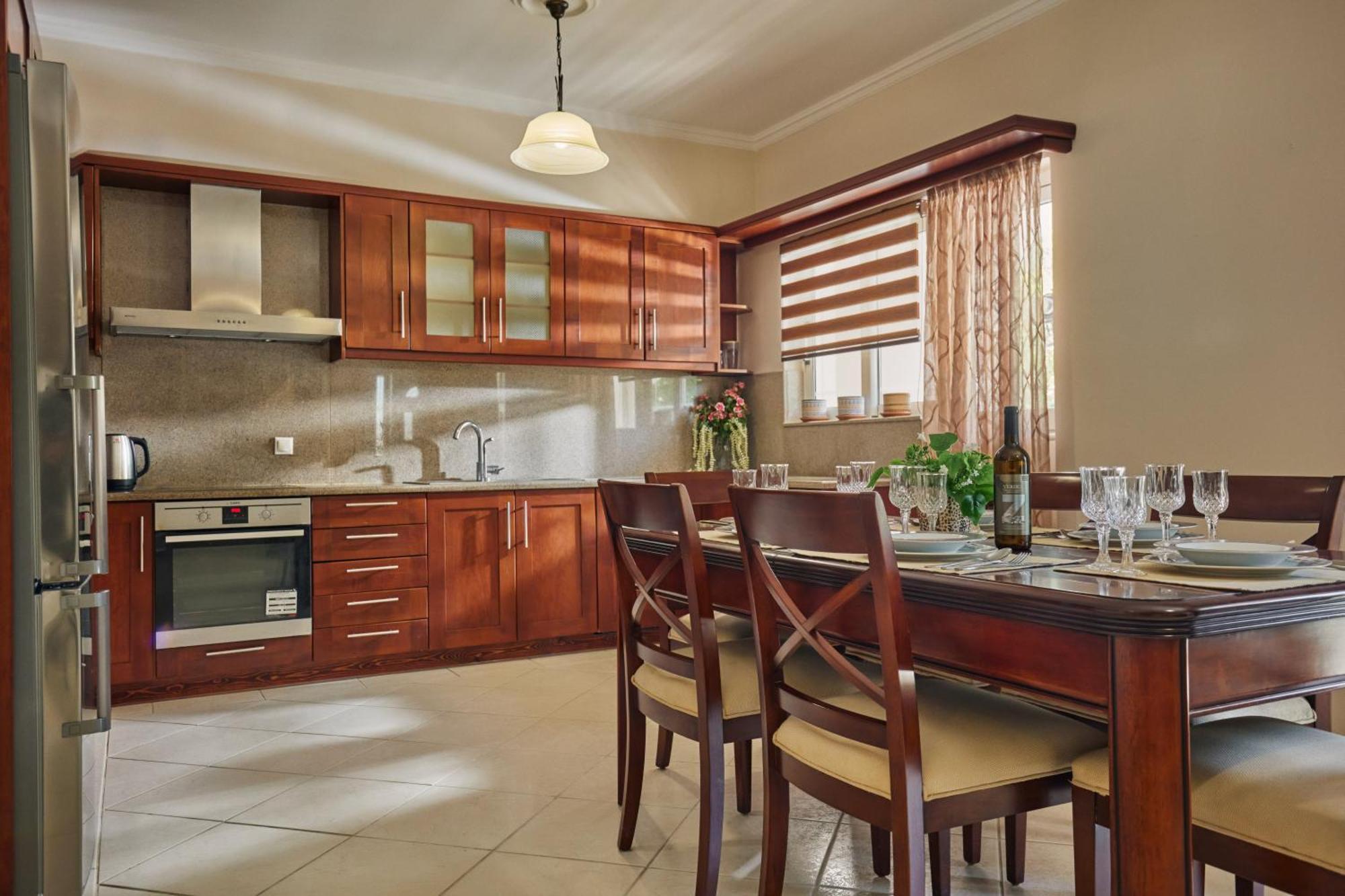 Lagini Villa